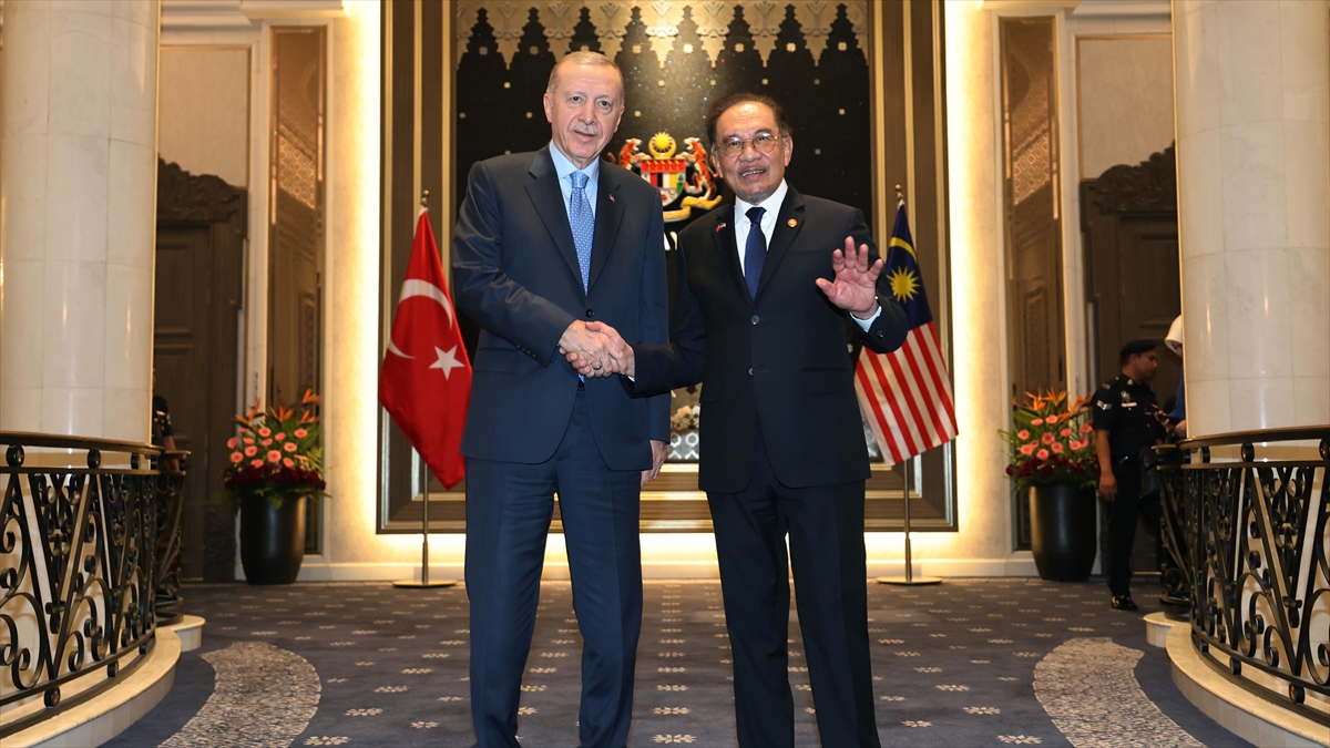 Malezya Başbakanı İbrahim, Cumhurbaşkanı Erdoğan’ın ziyaretinin ardından teşekkür videosu paylaştı