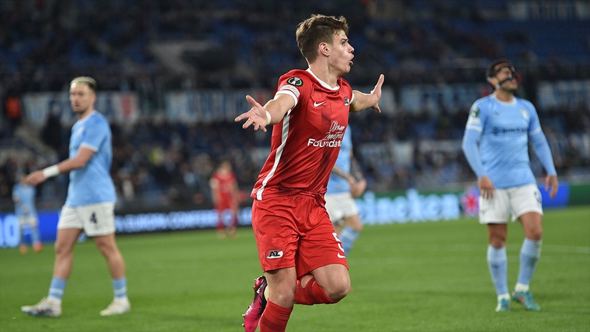 Liverpool, 21 yaşındaki Macar futbolcu Milos Kerkez’i transfer etti