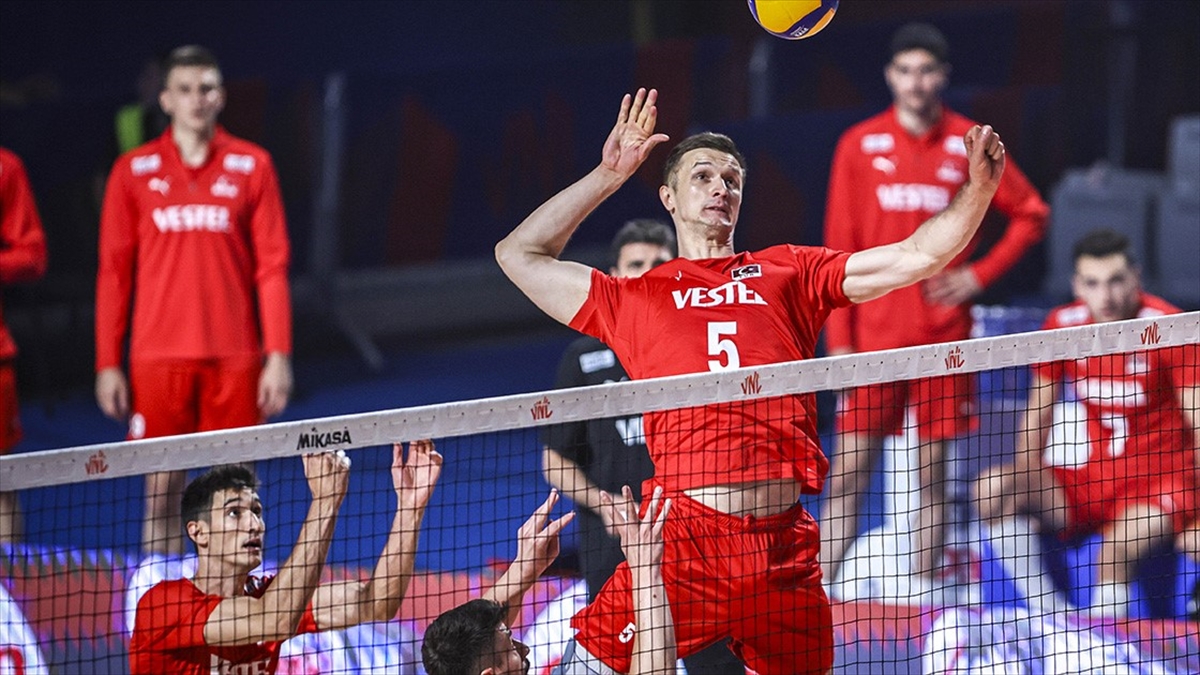 A Milli Erkek Voleybol Takımı, Arjantin’e 3-2 yenildi A Milli Erkek Voleybol Takımı, Arjantin’e 3-2 yenildi