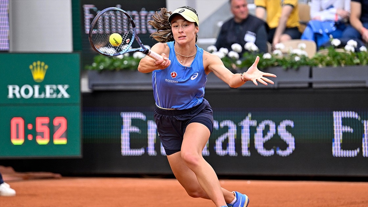 Zeynep Sönmez, Wimbledon Tenis Turnuvası’na 3. turda veda etti