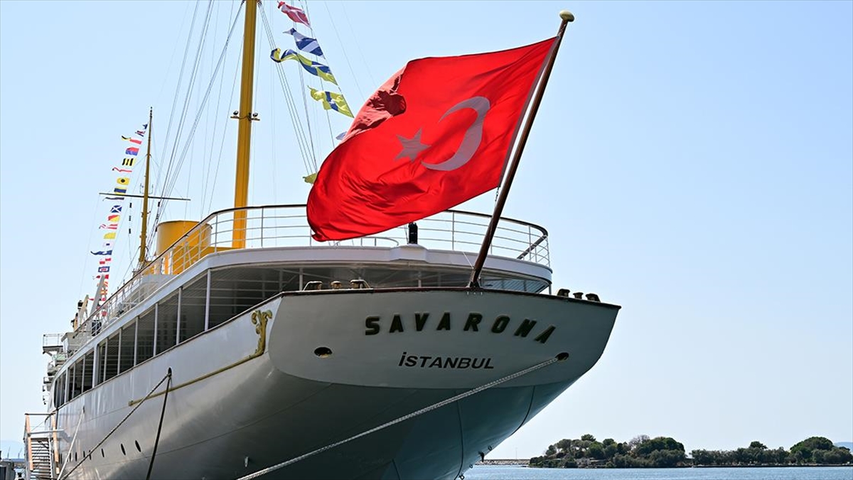 Atatürk’ün manevi mirası Savarona yatı pazar günü İstanbul Boğazı’nı selamlayacak Atatürk’ün manevi mirası Savarona yatı pazar günü İstanbul Boğazı’nı selamlayacak