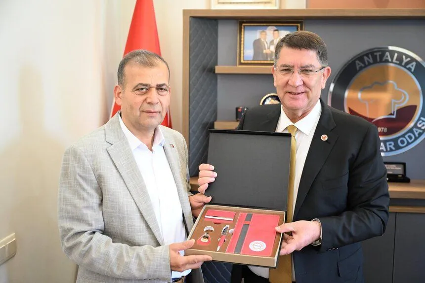 Antalya Pastacılar Odası Başkanı cinayet sonrası intihar etti Antalya Pastacılar Odası Başkanı cinayet sonrası intihar etti