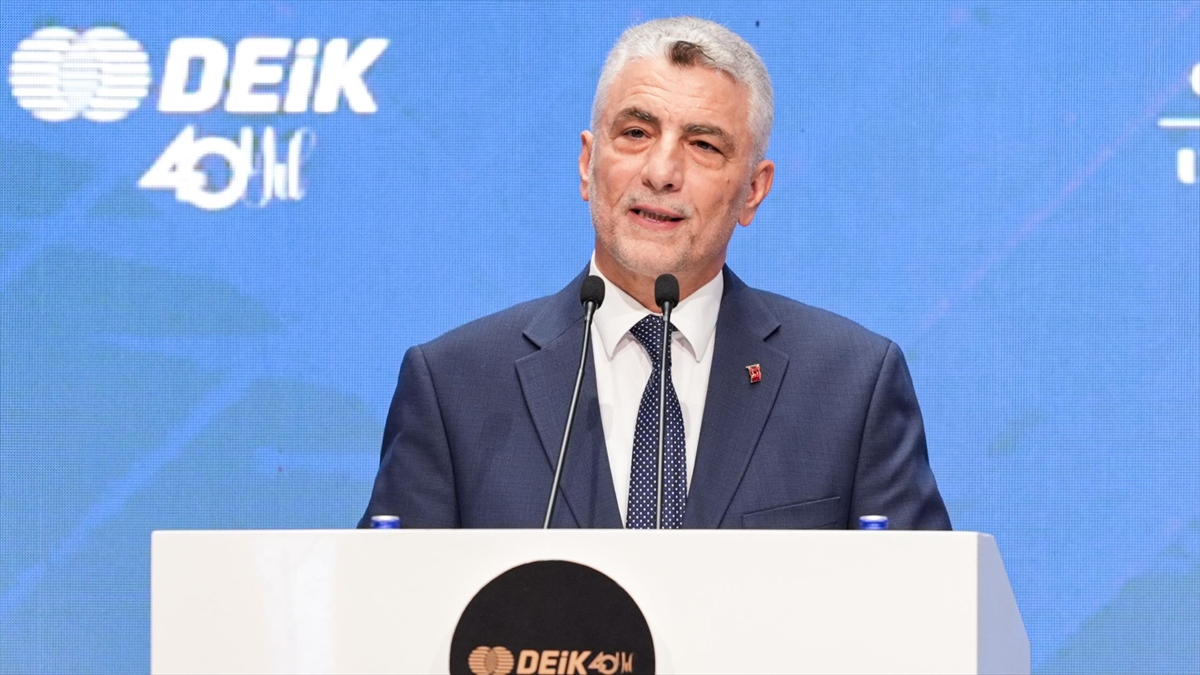 Ticaret Bakanı Bolat: Milli gelirimiz yıl sonunda 1,4 trilyon doları aşacak Ticaret Bakanı Bolat: Milli gelirimiz yıl sonunda 1,4 trilyon doları aşacak