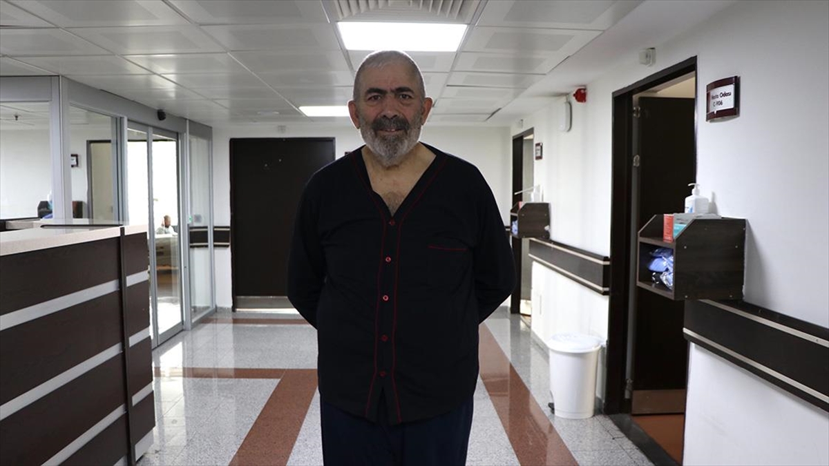“15-20 gün içinde nakil olmazsan öleceksin” denilen baba, kızının bağışıyla hayata tutundu