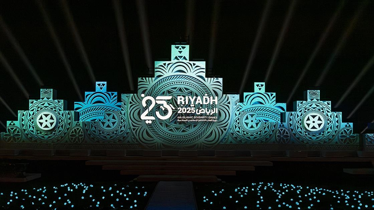 6. İslami Dayanışma Oyunları’nın resmi açılışı Riyad’da yapıldı 6. İslami Dayanışma Oyunları’nın resmi açılışı Riyad’da yapıldı