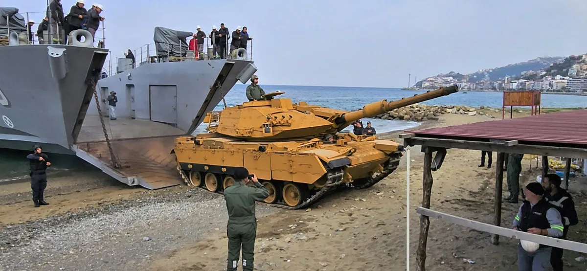 Yeni Tip Çıkarma Gemisi Ç-159, Yalova’da test edildi Yeni Tip Çıkarma Gemisi Ç-159, Yalova’da test edildi