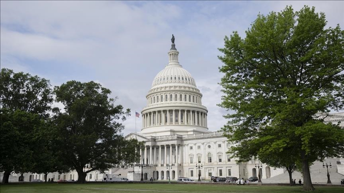 ABD Senatosu, Trump yönetiminin Venezuela’ya askeri müdahalesini sınırlayan tasarıyı reddetti ABD Senatosu, Trump yönetiminin Venezuela’ya askeri müdahalesini sınırlayan tasarıyı reddetti