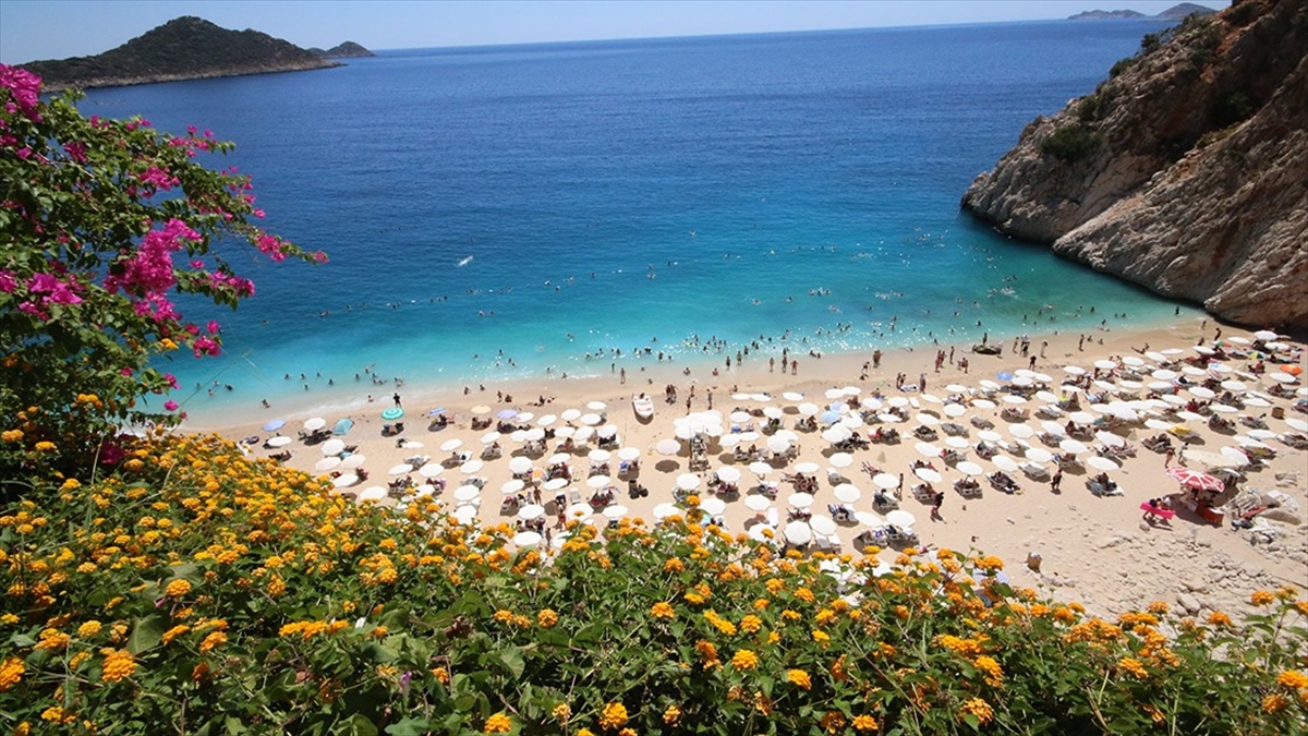 Antalya, tüm zamanların en yüksek ekim ayı ziyaretçi rekorunu kırdı Antalya, tüm zamanların en yüksek ekim ayı ziyaretçi rekorunu kırdı