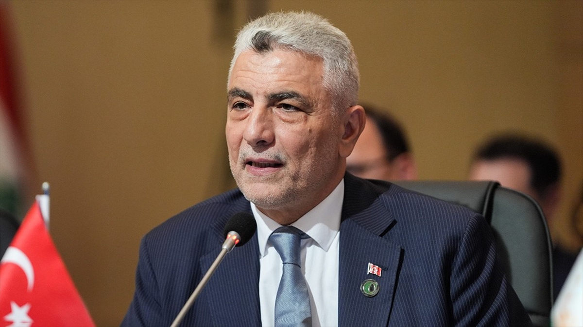 Bakan Bolat, ihracatın finansmanına yönelik yürürlüğe giren yeni destek mekanizmalarını değerlendirdi Bakan Bolat, ihracatın finansmanına yönelik yürürlüğe giren yeni destek mekanizmalarını değerlendirdi