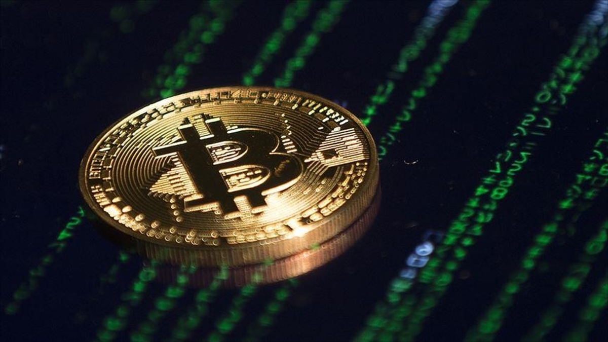 Bitcoin fonlarından çıkışlarda “kar satışı” ve “küresel belirsizlik” etkisi