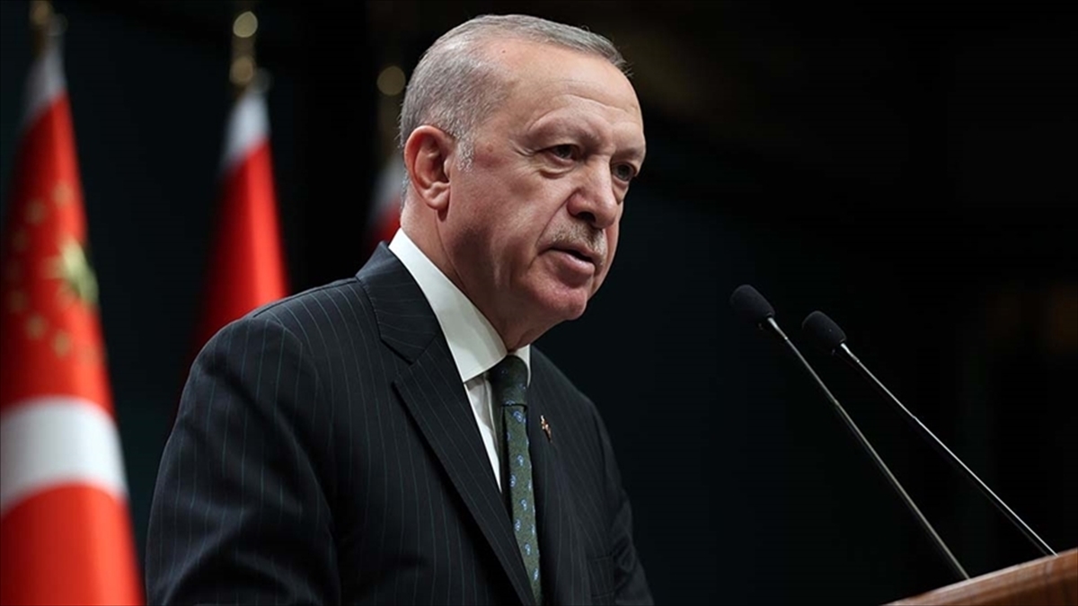 Cumhurbaşkanı Erdoğan’dan Kocaeli’deki yangında hayatını kaybedenler için taziye mesajı Cumhurbaşkanı Erdoğan’dan Kocaeli’deki yangında hayatını kaybedenler için taziye mesajı
