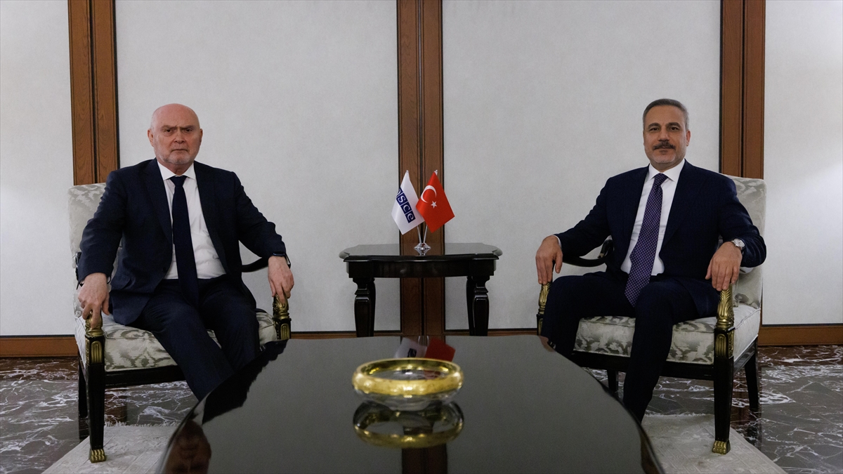 Dışişleri Bakanı Fidan, Ankara’da AGİT Genel Sekreteri Sinirlioğlu ile görüştü