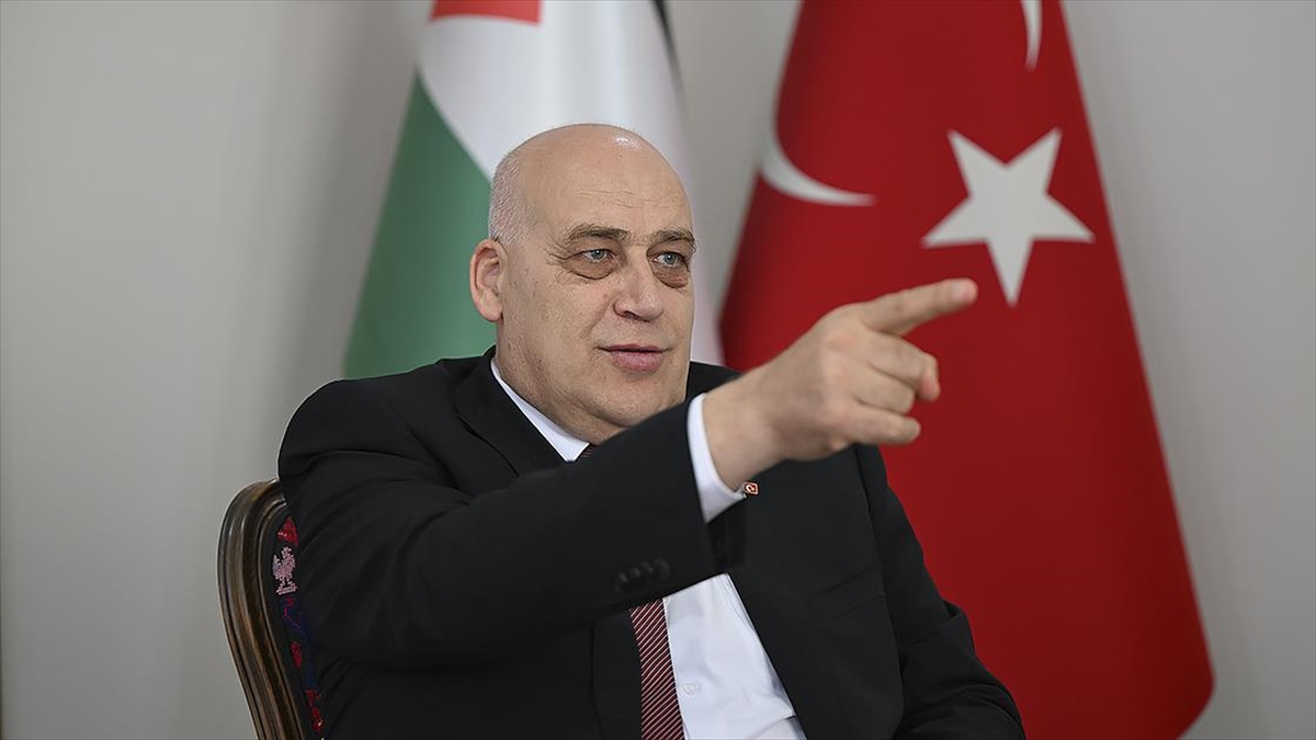 Filistin’in yeni Ankara Büyükelçisi Abu Jaish, Türkiye’nin ülkesinin en büyük destekçisi olduğunu söyledi Filistin’in yeni Ankara Büyükelçisi Abu Jaish, Türkiye’nin ülkesinin en büyük destekçisi olduğunu söyledi