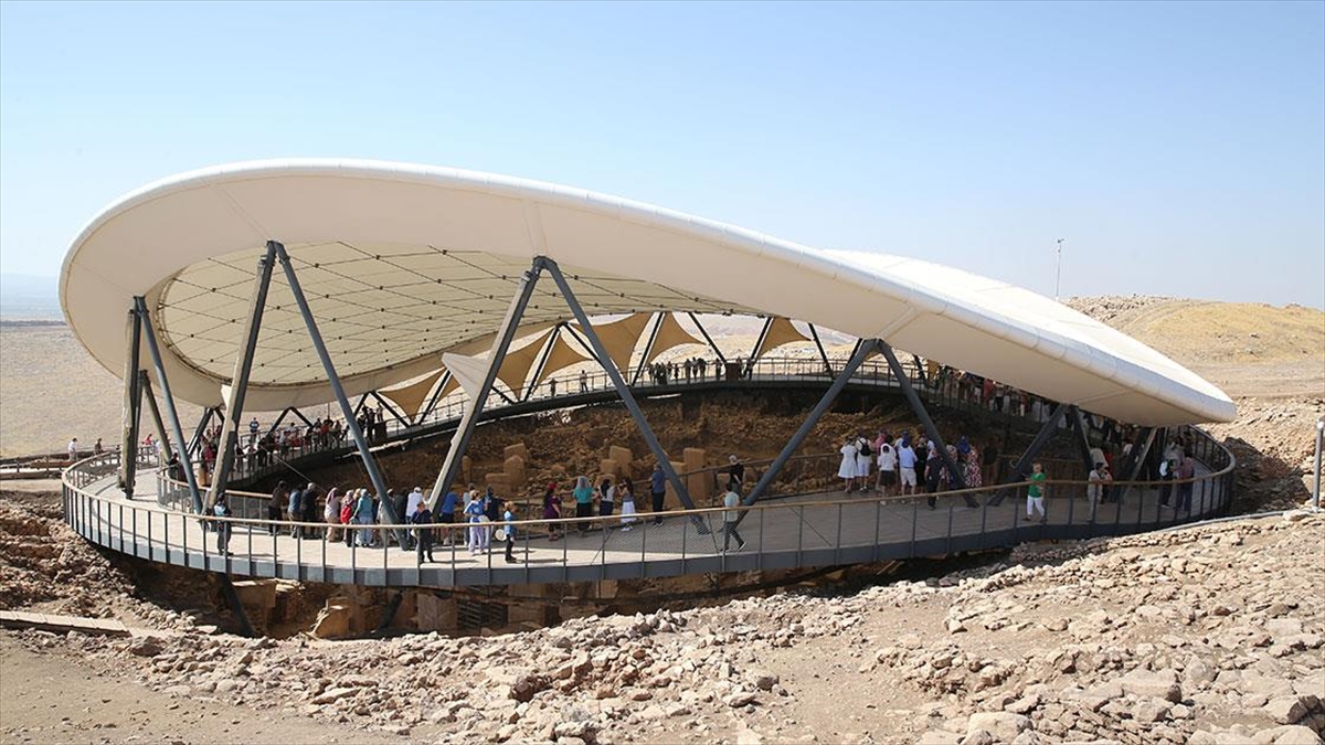 Göbeklitepe’de 30 yıldır süren kazılarla tarihin sırları gün yüzüne çıkarılıyor Göbeklitepe’de 30 yıldır süren kazılarla tarihin sırları gün yüzüne çıkarılıyor