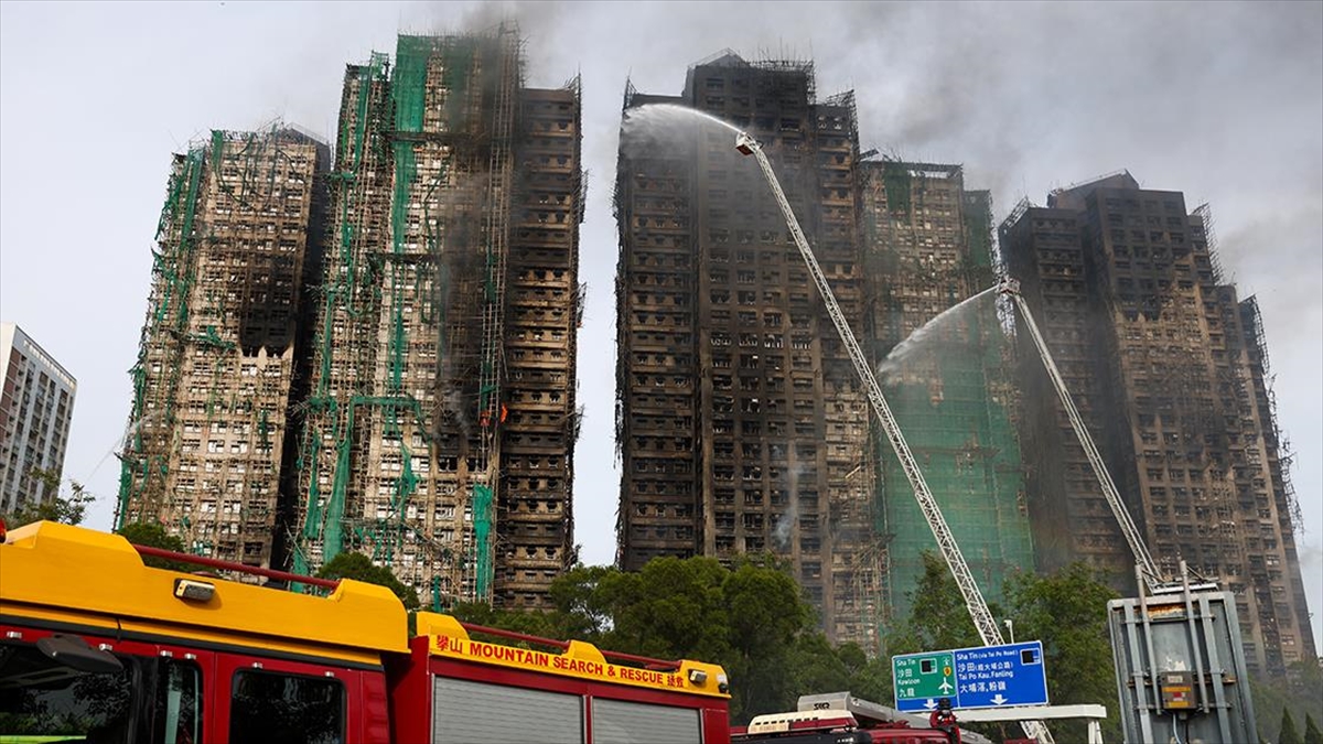 Hong Kong’da sitede çıkan yangında 55 kişi öldü, 279 kişiden haber alınamıyor