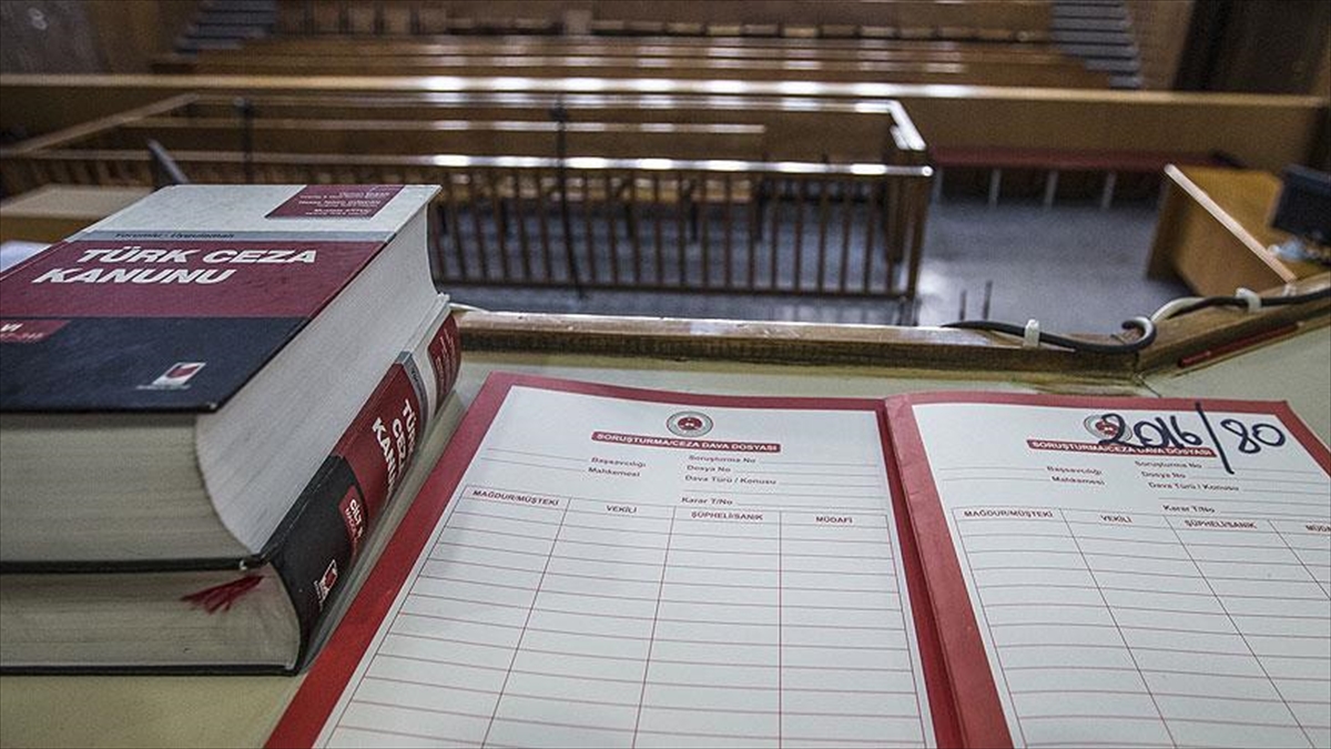 “Kara para aklama soruşturmasındaki döviz bürosu İmamoğlu’nun ’emanetçi’si oldu” iddiası