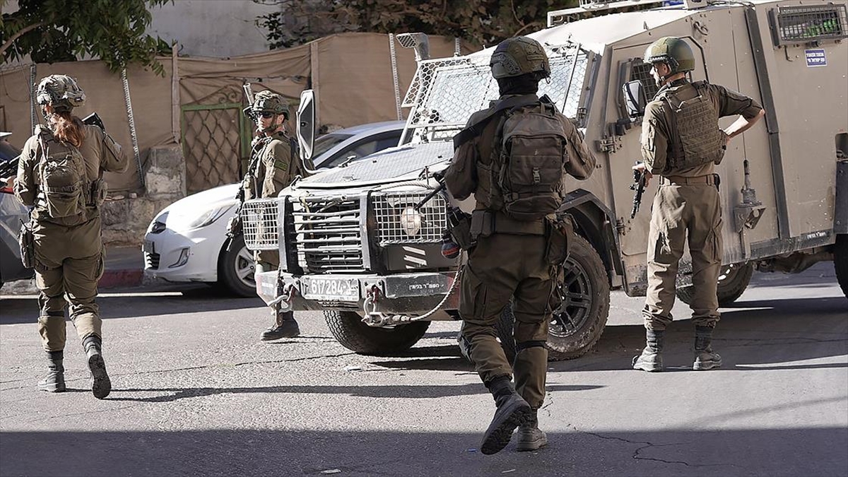 Kudüs’te İsrail ordusunun açtığı ateş sonucu 2 Filistinli çocuk hayatını kaybetti Kudüs’te İsrail ordusunun açtığı ateş sonucu 2 Filistinli çocuk hayatını kaybetti