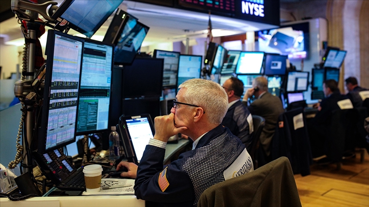 Küresel piyasalarda gözler yoğun veri gündemine çevrildi Küresel piyasalarda gözler yoğun veri gündemine çevrildi