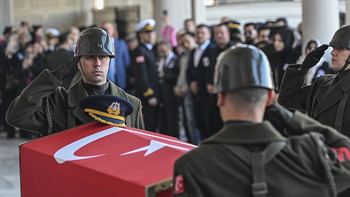 Şehit Hava Pilot Yarbay Gökhan Korkmaz için İstanbul’da cenaze töreni düzenlendi