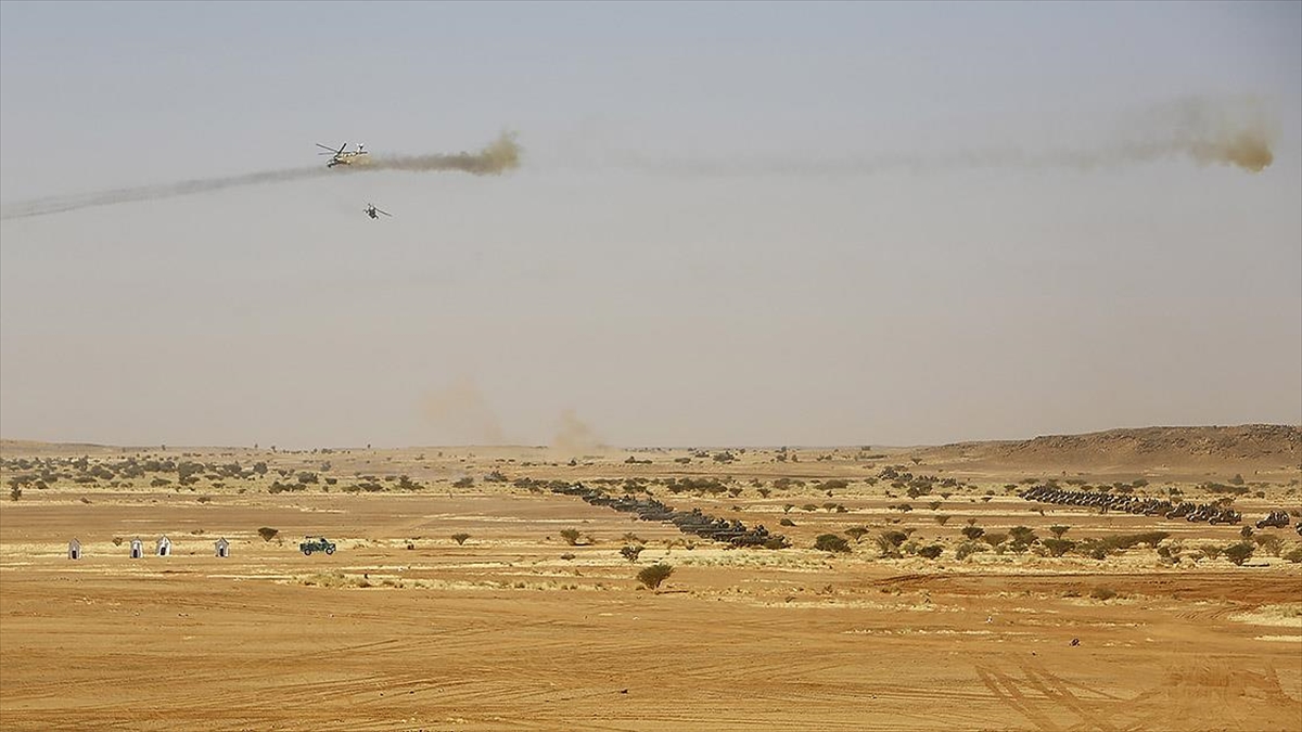 Sudan ordusu Hartum ve Atbara’ya yönelik İHA saldırılarını püskürttü Sudan ordusu Hartum ve Atbara’ya yönelik İHA saldırılarını püskürttü