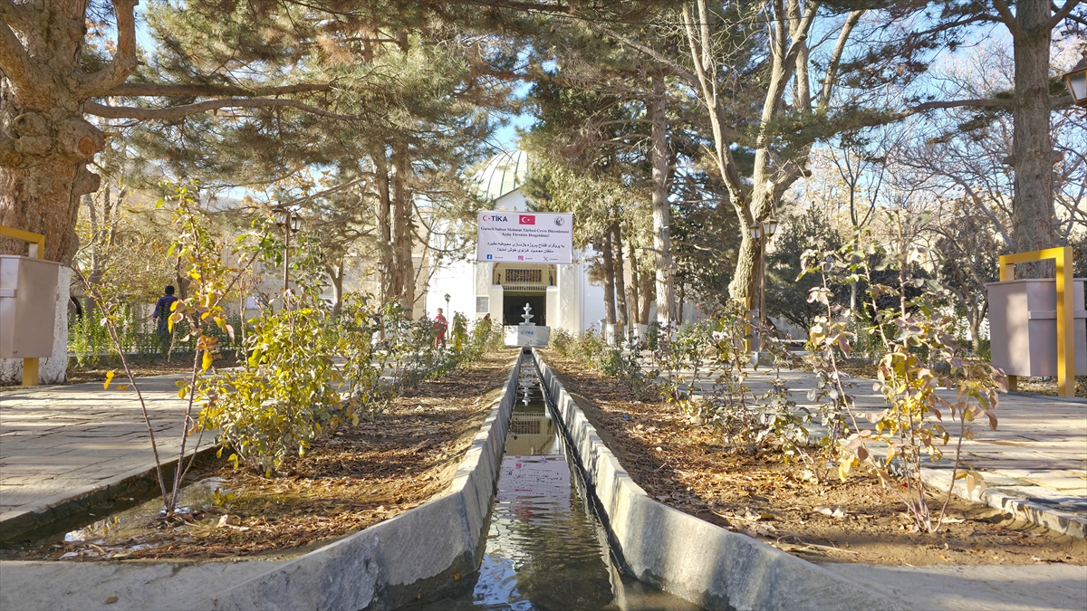 TİKA, Gazneli Sultan Mahmud Türbesi’nin çevre düzenlemesi projesini tamamladı TİKA, Gazneli Sultan Mahmud Türbesi’nin çevre düzenlemesi projesini tamamladı