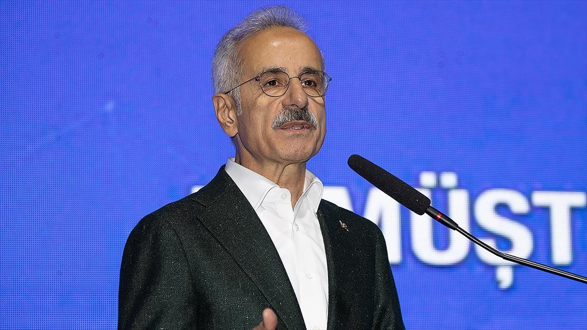 Ulaştırma ve Altyapı Bakanı Uraloğlu: 2025, Türk denizciliğinin altın yılı olarak tarihe geçti Ulaştırma ve Altyapı Bakanı Uraloğlu: 2025, Türk denizciliğinin altın yılı olarak tarihe geçti
