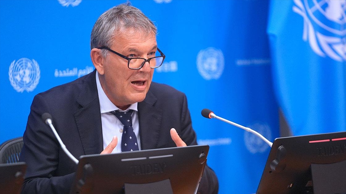 UNRWA Genel Komiseri Lazzarini’den, fon kesintilerinin Ajansın hizmetlerini tehdit ettiği uyarısı