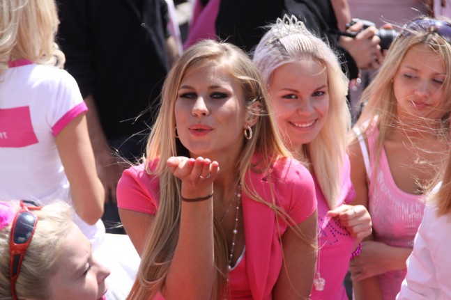 Erkek sayısı yetersiz kalınca o Avrupa ülkesinde yeni bir meslek doğdu: Saatlik koca Erkek sayısı yetersiz kalınca o Avrupa ülkesinde yeni bir meslek doğdu: Saatlik koca