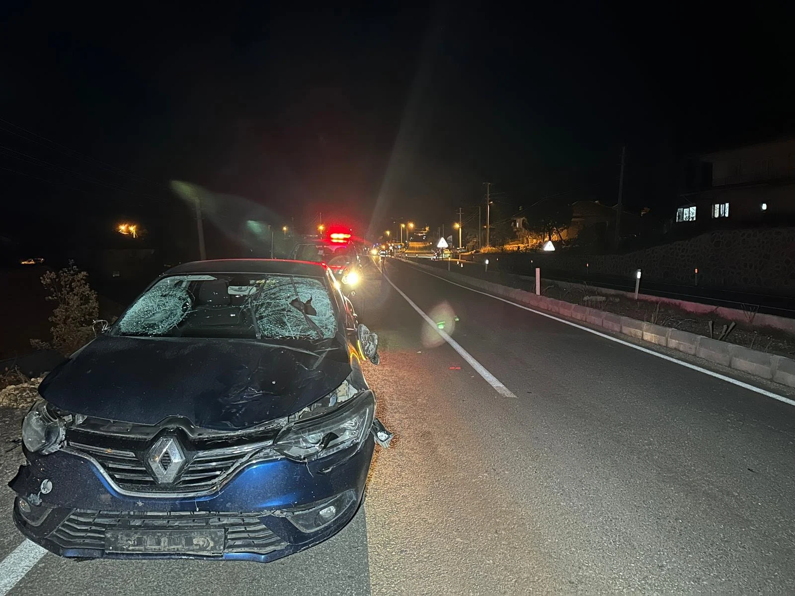 Uşak’ta korkunç kaza! Yayalara otomobil çarptı: 3 ölü Uşak’ta korkunç kaza! Yayalara otomobil çarptı: 3 ölü