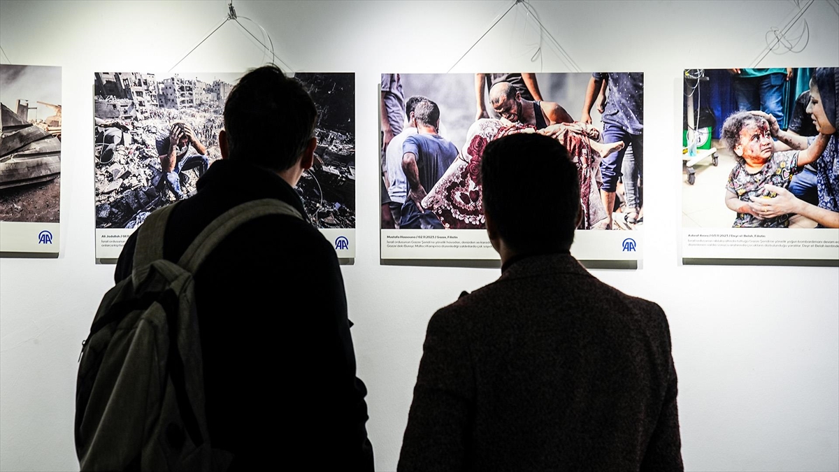 AA’nın “Tanık” kitabındaki görsellerden oluşan sergi Bağcılar’da açıldı