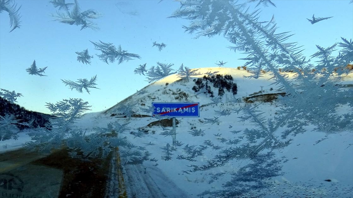 Erzurum, Kars ve Ardahan’da soğuk hava dondurdu