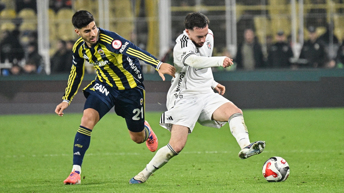 Fenerbahçe kupaya derbi mağlubiyetiyle başladı