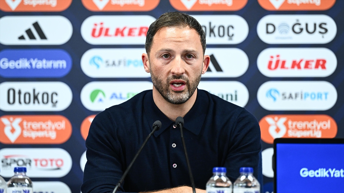 Fenerbahçe teknik direktörü Tedesco: Berabere kaldığımız için hayal kırıklığı yaşıyoruz