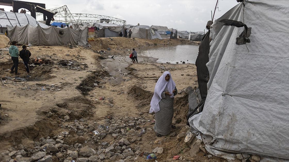 Gazze’deki hükümet: Byron fırtınası 11 kişinin ölümüne, yaklaşık 4 milyon dolar zarara yol açtı Gazze’deki hükümet: Byron fırtınası 11 kişinin ölümüne, yaklaşık 4 milyon dolar zarara yol açtı