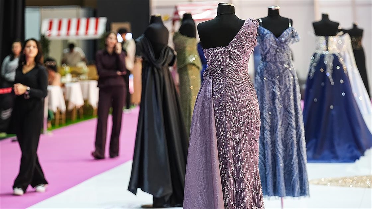 Hazır giyim ve konfeksiyon sektörü gelecek yılki ihracata umutla bakıyor Hazır giyim ve konfeksiyon sektörü gelecek yılki ihracata umutla bakıyor