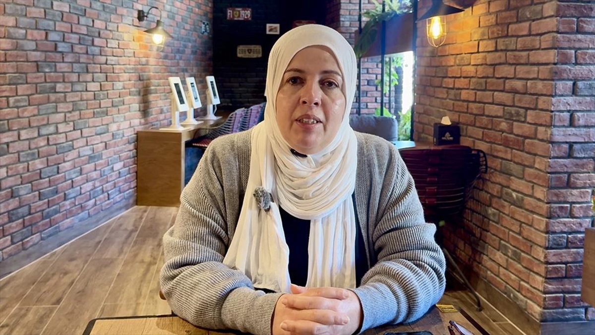 İsrail’in evinden ettiği Filistinli kadın “köklerinden sökülmüş gibi hissettiğini” söyledi