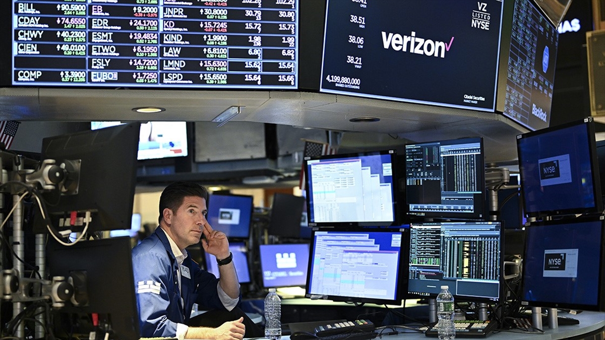 Küresel piyasalar haftaya karışık seyirle başladı Küresel piyasalar haftaya karışık seyirle başladı