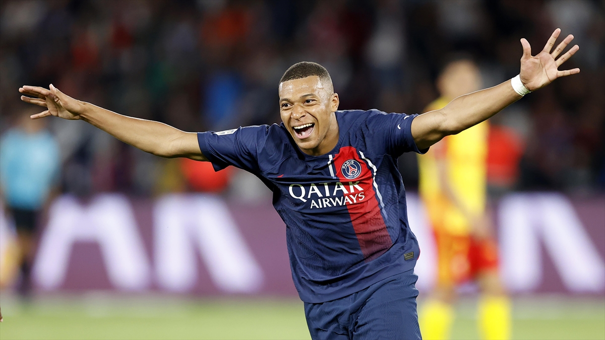PSG’nin Kylian Mbappe’ye 61 milyon avro tazminat ödemesine karar verildi