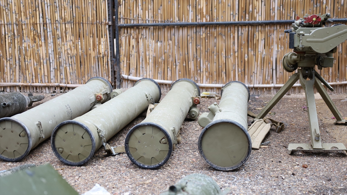 Suriye’nin Dera ilinde 46 adet tanksavar füzesi ele geçirildi