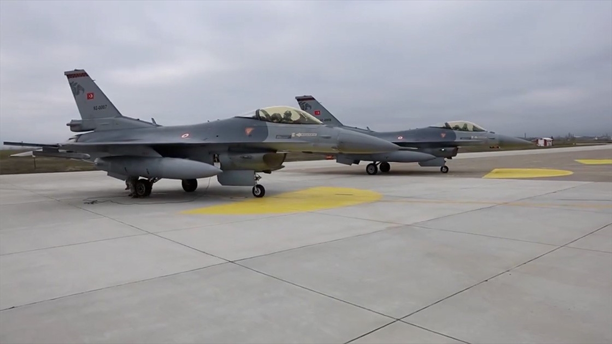 Türk Hava Kuvvetleri, Karadeniz’in uluslararası hava sahasında eğitim uçuşu icra etti