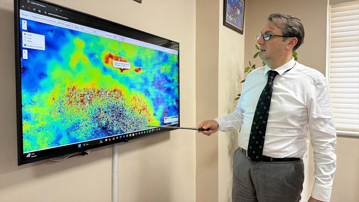 Uydu verilerinden Konya ve Bursa ovalarında yatay ve düşey hareketler tespit edildi Uydu verilerinden Konya ve Bursa ovalarında yatay ve düşey hareketler tespit edildi