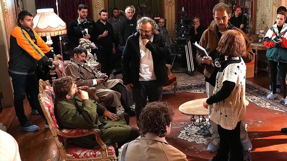 Yönetmen Murat Çeri “Bir Adam Yaratmak”ın hikayesini anlattı