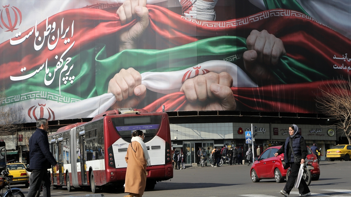 ABD merkezli İnsan Hakları Aktivistleri Ajansı: İran’daki olaylarda ölenlerin sayısı 6 bin 563’e yükseldi ABD merkezli İnsan Hakları Aktivistleri Ajansı: İran’daki olaylarda ölenlerin sayısı 6 bin 563’e yükseldi