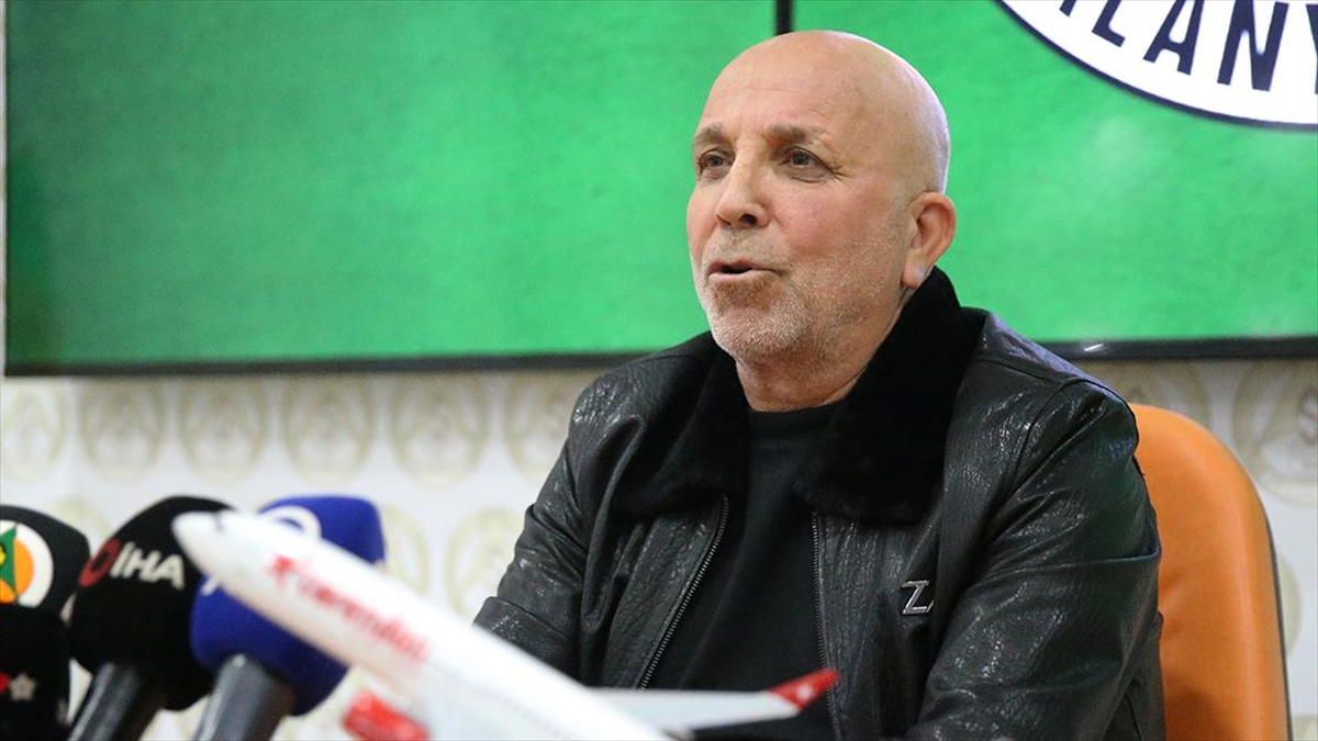 Alanyaspor, ligin ikinci yarısında “daha” umutlu Alanyaspor, ligin ikinci yarısında “daha” umutlu