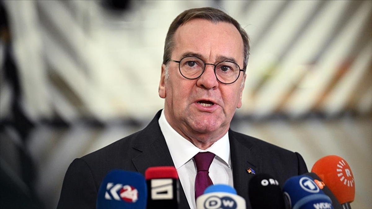 Almanya Savunma Bakanı Pistorius, ABD’nin Grönland’a ilişkin emellerini “güç oyunu” olarak nitelendirdi