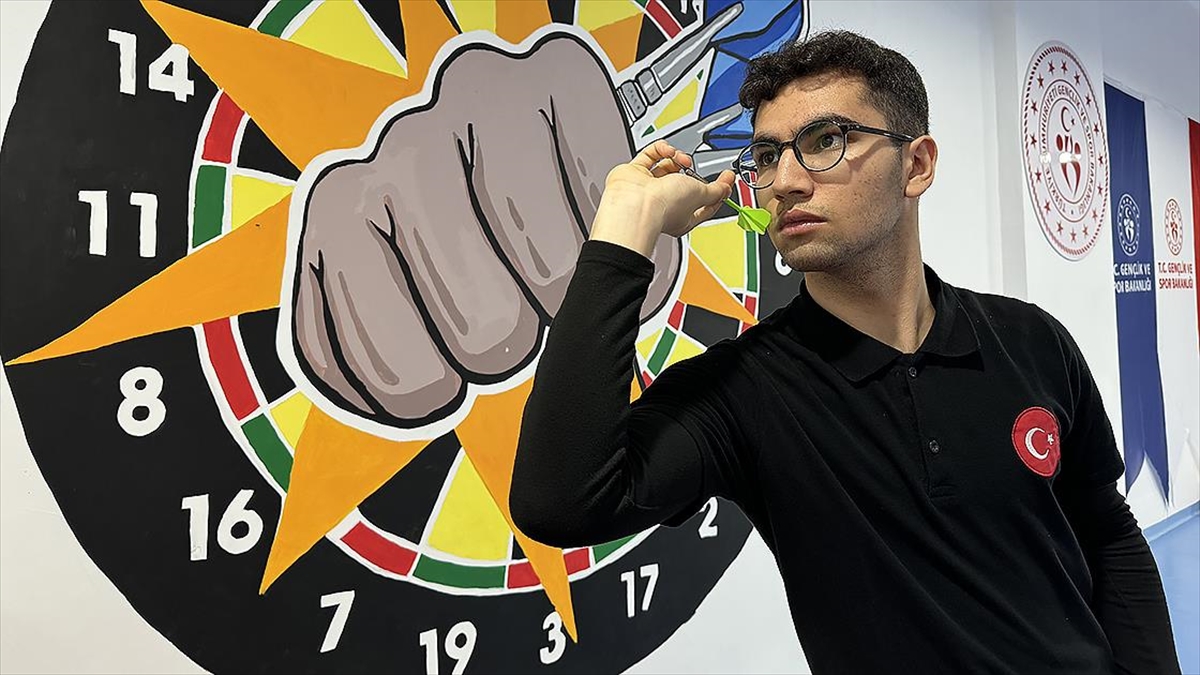 Avrupa şampiyonu Tuğraner Boylu, dart sporunda dünya şampiyonluğu için çalışıyor Avrupa şampiyonu Tuğraner Boylu, dart sporunda dünya şampiyonluğu için çalışıyor