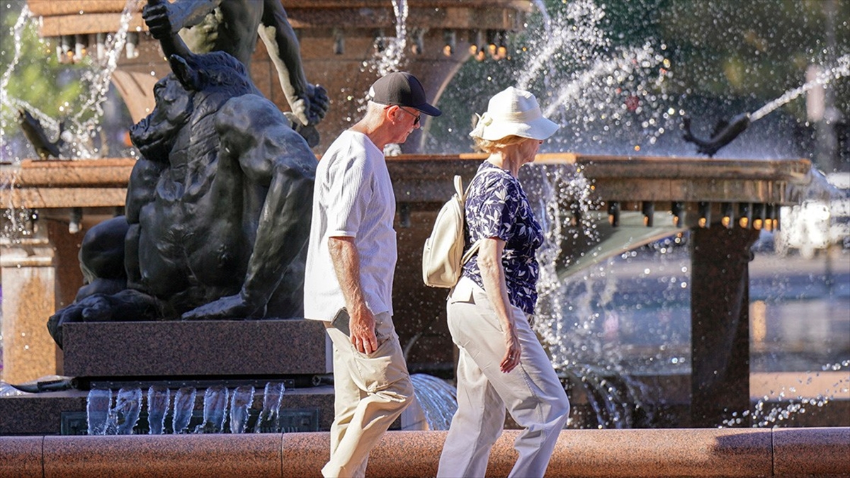 Avustralya’da sıcak hava dalgası nedeniyle termometreler rekor seviyelere ulaştı