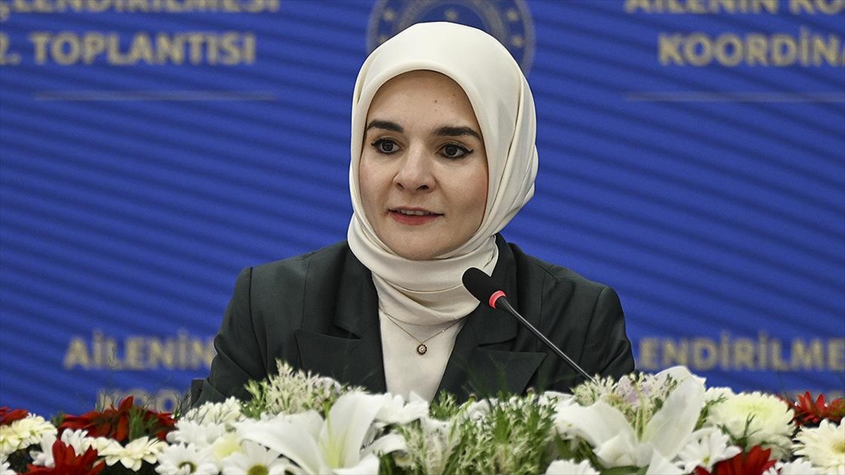 Bakan Göktaş: Aile ve Gençlik Fonu’ndan 70 bin 400 genç çift faydalanmaya hak kazandı