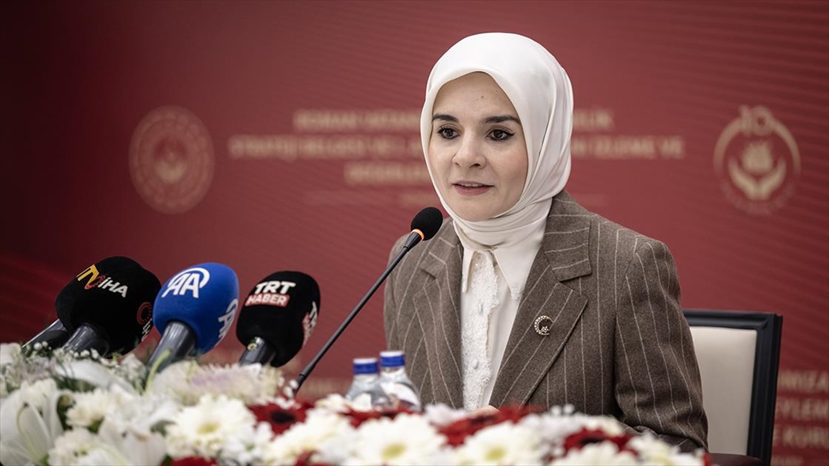 Bakan Göktaş: Roman vatandaşlarımızın hayatını iyileştiren hizmetlerimizi büyüteceğiz Bakan Göktaş: Roman vatandaşlarımızın hayatını iyileştiren hizmetlerimizi büyüteceğiz