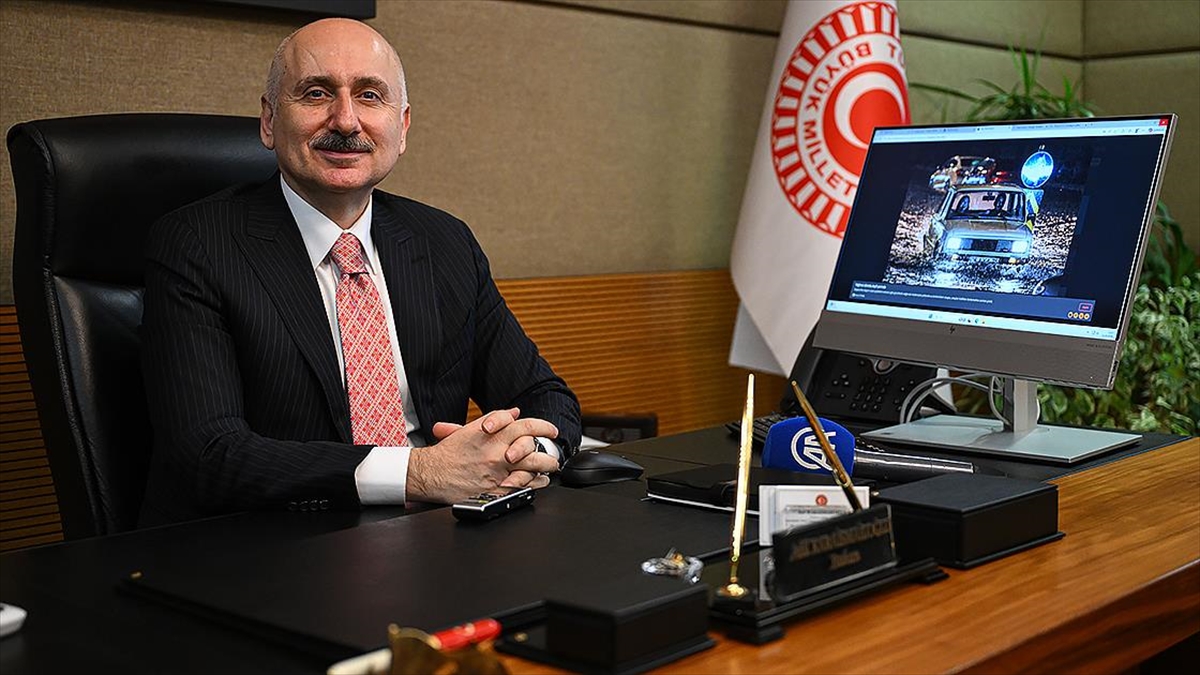 Bayındırlık, İmar, Ulaştırma ve Turizm Komisyonu Başkanı Karaismailoğlu, AA’nın “Yılın Kareleri” oylamasına katıldı